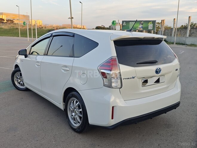 Toyota Prius V 2015, 231,746 km - 1.8 l - Bakı