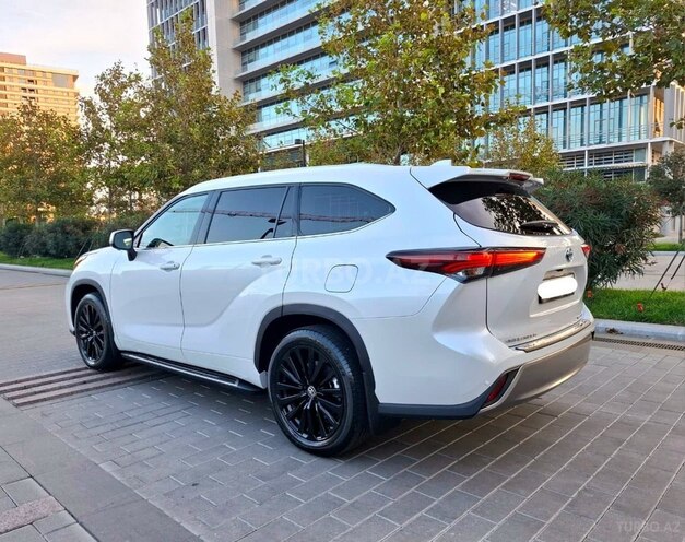 Toyota Highlander 2024, 29,000 km - 2.5 l - Bakı