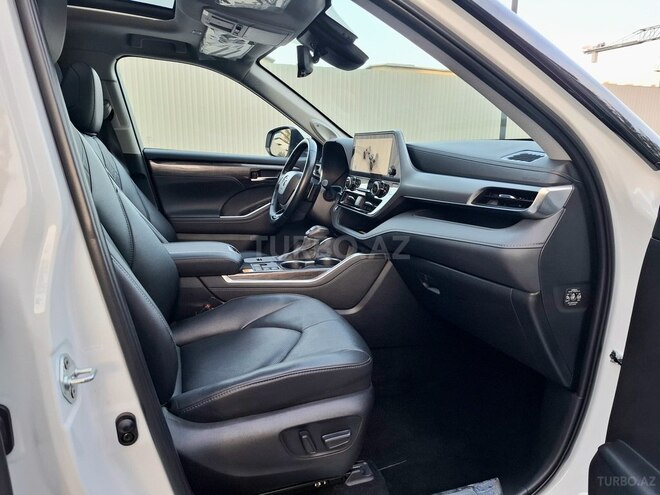 Toyota Highlander 2024, 29,000 km - 2.5 l - Bakı