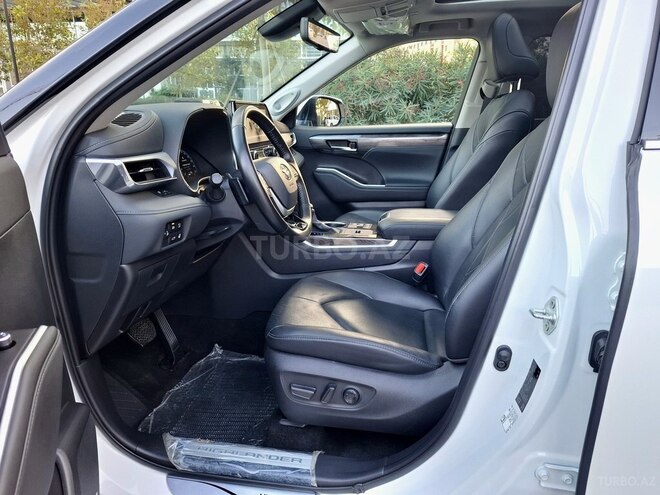 Toyota Highlander 2024, 29,000 km - 2.5 l - Bakı