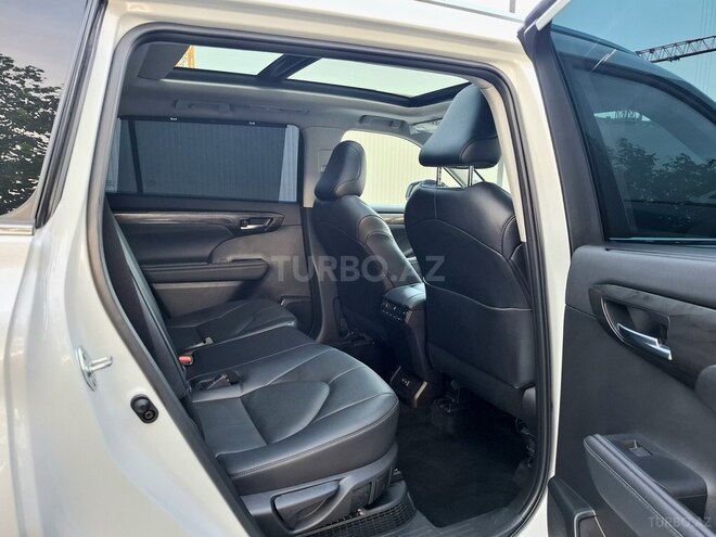 Toyota Highlander 2024, 29,000 km - 2.5 l - Bakı