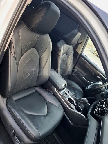 Toyota Highlander 2024, 29,000 km - 2.5 l - Bakı