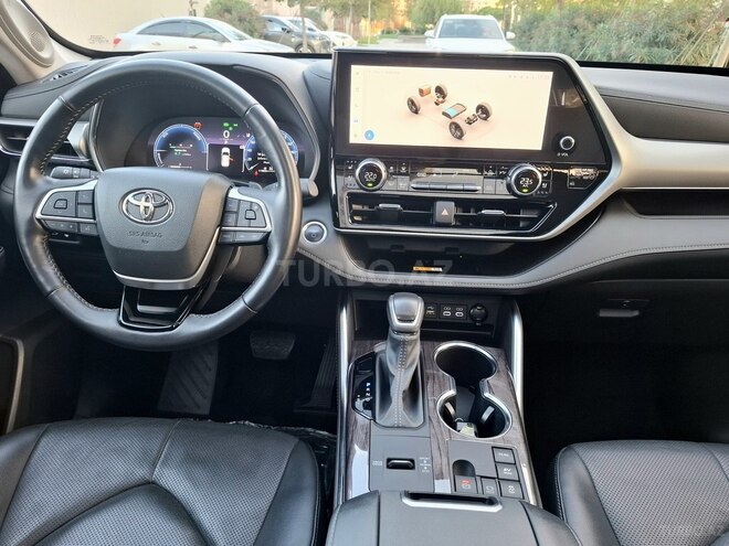 Toyota Highlander 2024, 29,000 km - 2.5 l - Bakı