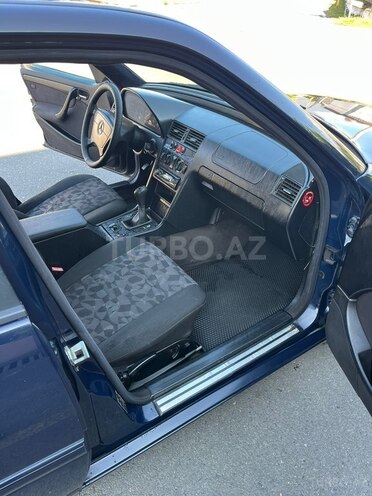 Mercedes C 220 1998, 790,000 km - 2.2 л - Zaqatala