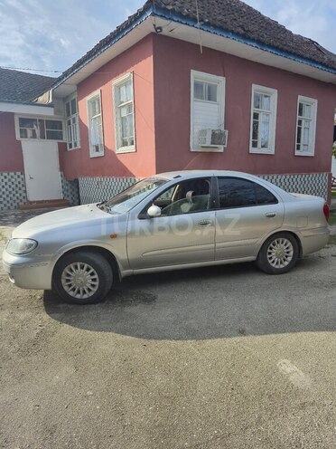Nissan Sunny 2005, 484,900 km - 1.6 l - Astara