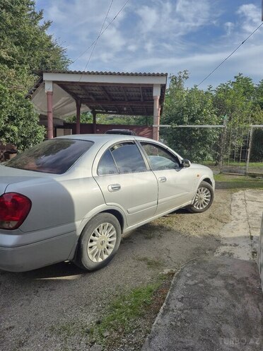 Nissan Sunny 2005, 484,900 km - 1.6 l - Astara