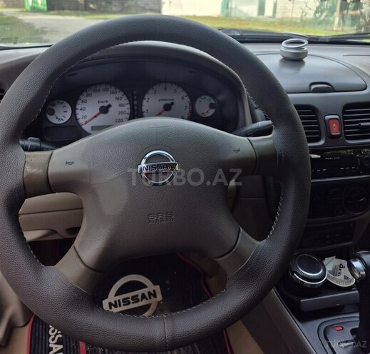 Nissan Sunny 2005, 484,900 km - 1.6 l - Astara