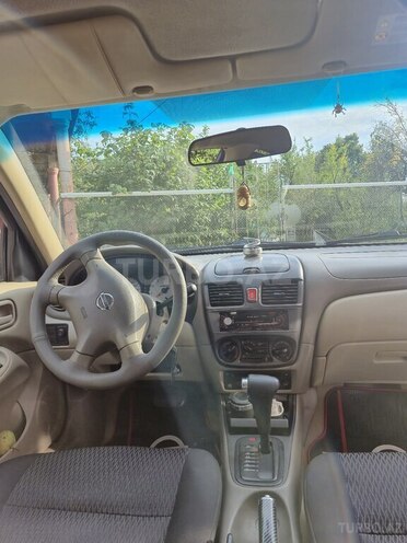 Nissan Sunny 2005, 484,900 km - 1.6 l - Astara