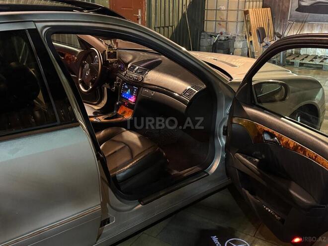 Mercedes E 240 2002, 264,000 km - 2.6 l - Bakı