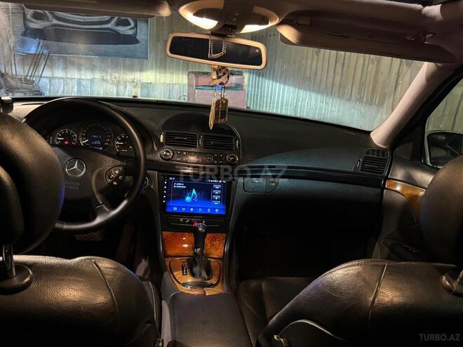 Mercedes E 240 2002, 264,000 km - 2.6 l - Bakı