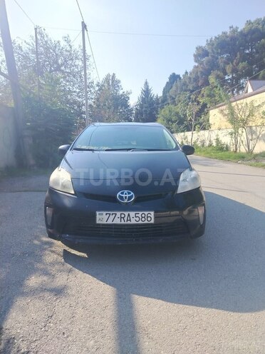 Toyota Prius 2015, 300,000 km - 1.8 l - Bakı
