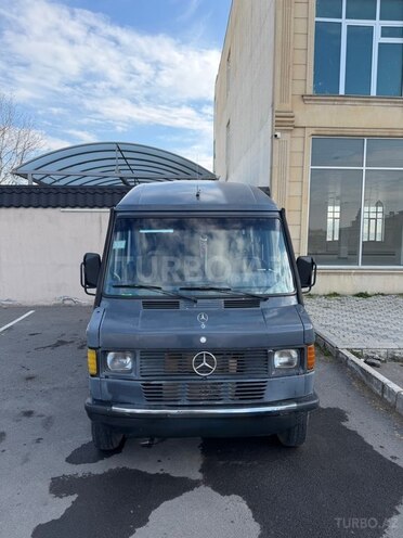 Mercedes 208 D 1992, 150,000 km - 2.9 l - Gəncə
