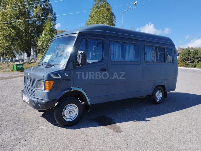 Mercedes 208 D 1992, 150,000 km - 2.9 l - Gəncə
