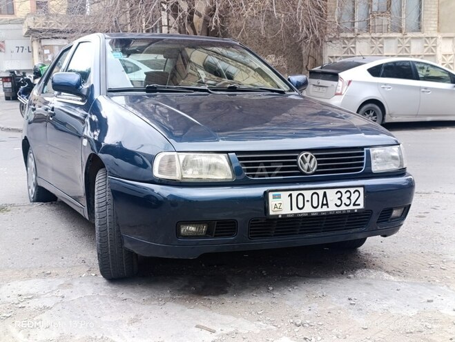Volkswagen Polo 1998, 300,000 km - 1.6 л - Bakı