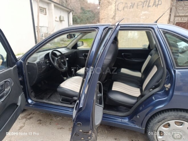 Volkswagen Polo 1998, 300,000 km - 1.6 л - Bakı