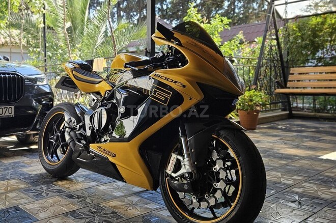 MV Agusta F3 800 2014, 18,000 km - 0.8 l - Bakı