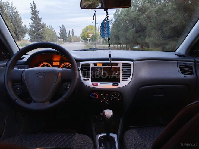 Kia Rio 2008, 232,000 km - 1.4 л - Biləsuvar