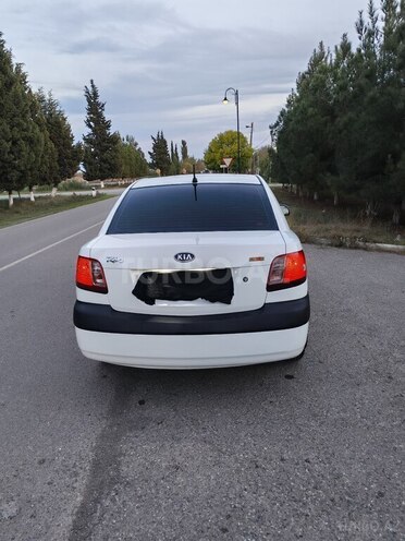 Kia Rio 2008, 232,000 km - 1.4 л - Biləsuvar