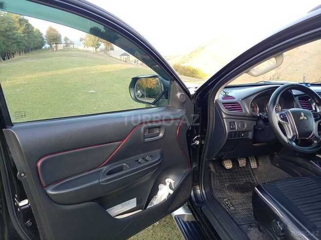 Mitsubishi L200 2021, 166,000 km - 2.4 л - Gədəbəy