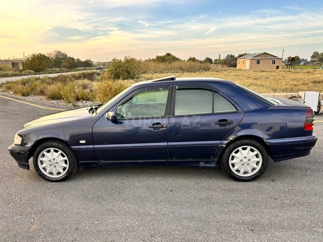 Mercedes C 200 1995, 450,000 km - 2.0 l - Beyləqan
