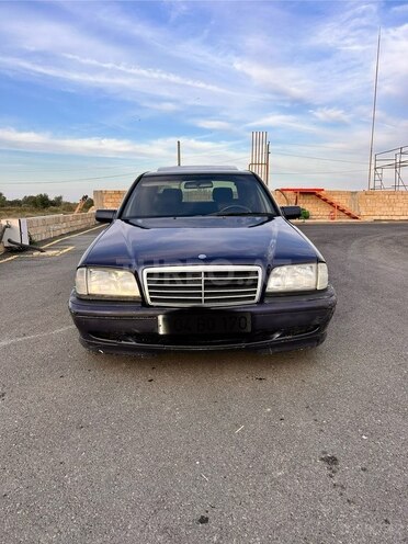 Mercedes C 200 1995, 450,000 km - 2.0 l - Beyləqan