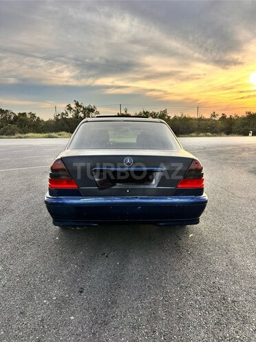 Mercedes C 200 1995, 450,000 km - 2.0 l - Beyləqan