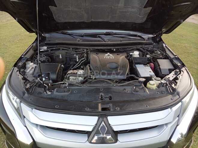 Mitsubishi L200 2021, 166,000 km - 2.4 л - Gədəbəy