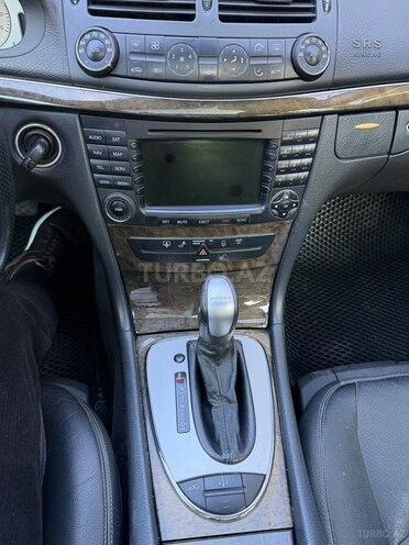 Mercedes E 320 2003, 260,000 km - 3.2 l - Bakı