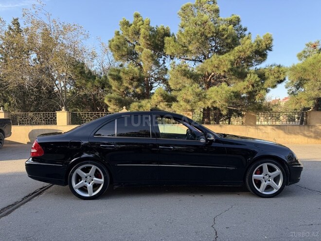 Mercedes E 320 2003, 260,000 km - 3.2 l - Bakı