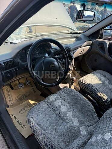 Opel Astra 1993, 500,000 km - 1.4 l - Bakı