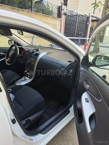 Toyota Corolla 2010, 225,000 km - 1.6 l - Bakı