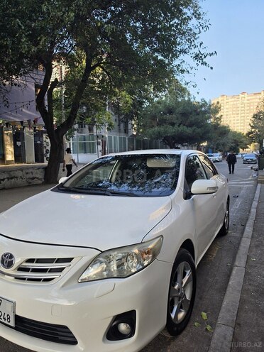 Toyota Corolla 2010, 225,000 km - 1.6 l - Bakı