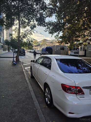 Toyota Corolla 2010, 225,000 km - 1.6 l - Bakı