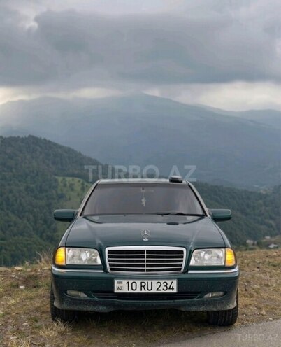 Mercedes C 200 1996, 100,000 km - 2.0 л - Quba