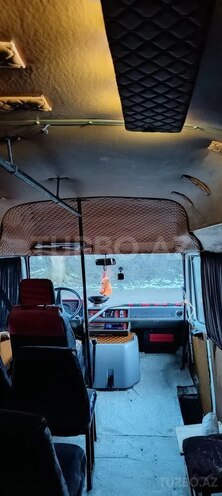 Mercedes 208 D 1992, 220,000 km - 2.3 l - Quba