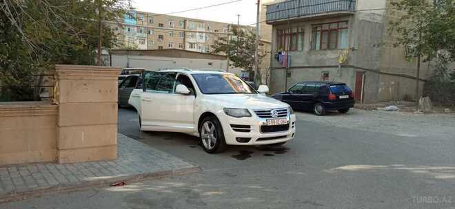 Volkswagen Touareg 2009, 300,000 km - 4.2 l - Bakı