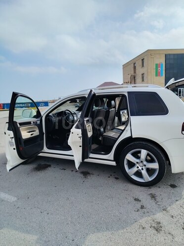 Volkswagen Touareg 2009, 300,000 km - 4.2 l - Bakı
