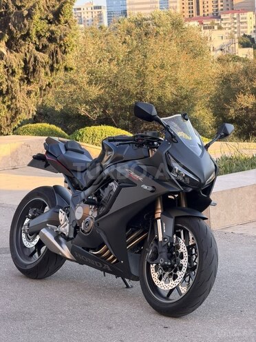 Honda CB650R 2019, 11,600 km - 0.7 l - Bakı