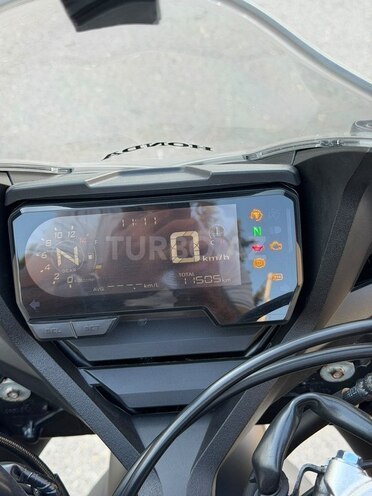 Honda CB650R 2019, 11,600 km - 0.7 l - Bakı