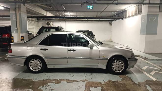 Mercedes C 180 1997, 267,000 km - 1.8 l - Bakı