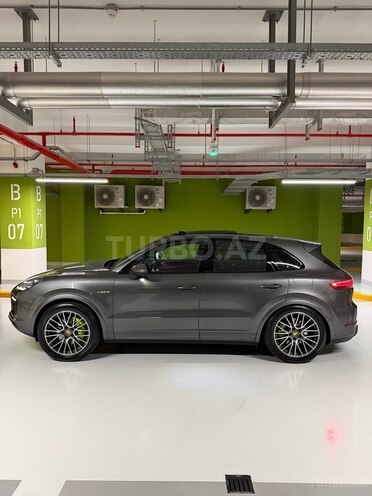 Porsche Cayenne E-Hybrid 2020, 59,000 km - 3.0 l - Bakı