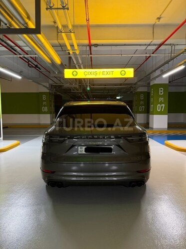 Porsche Cayenne E-Hybrid 2020, 59,000 km - 3.0 l - Bakı
