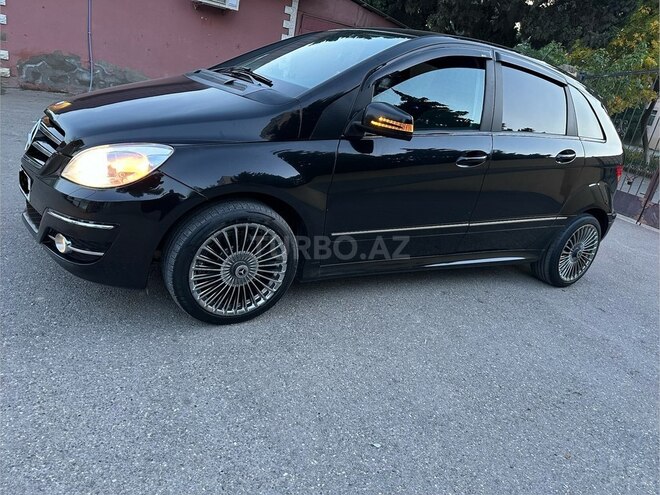 Mercedes B 170 2011, 102,000 km - 1.7 l - Sumqayıt
