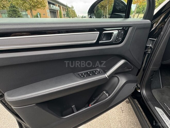Porsche Cayenne E-Hybrid 2022, 66,000 km - 3.0 l - Bakı