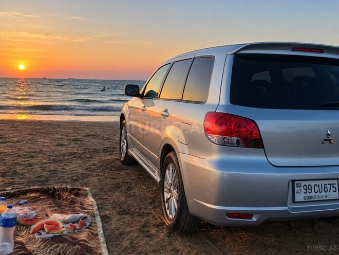 Mitsubishi Airtrek 2003, 320,000 km - 2.0 l - Bakı