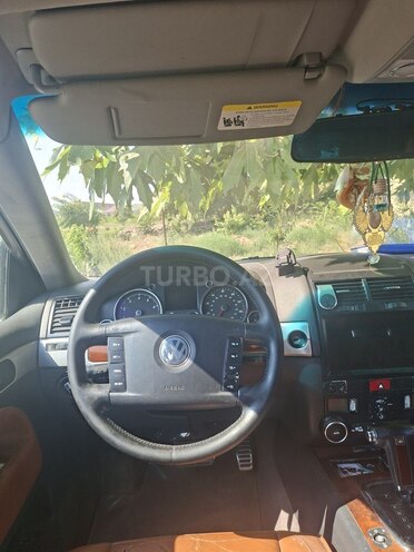 Volkswagen Touareg 2005, 160,000 km - 4.2 l - Gəncə