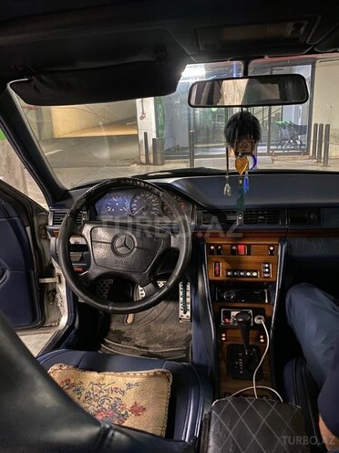 Mercedes E 200 1993, 452,147 km - 2.0 л - Bakı