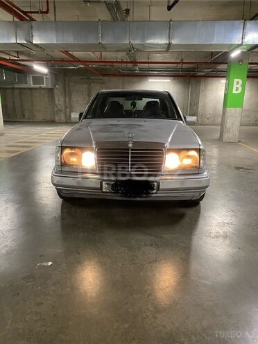 Mercedes E 200 1993, 452,147 km - 2.0 л - Bakı