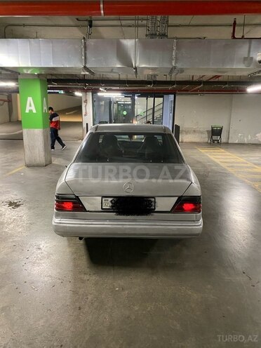 Mercedes E 200 1993, 452,147 km - 2.0 л - Bakı
