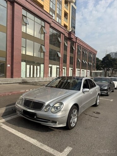 Mercedes E 270 2004, 402,590 km - 2.7 л - Bakı